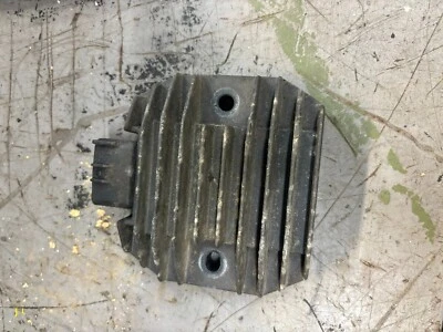 2002 YAMAHA VIPER 700 Rectifier & Regulator Assy 5BN-81960-00-00 RW6415 - Image 1 of 2