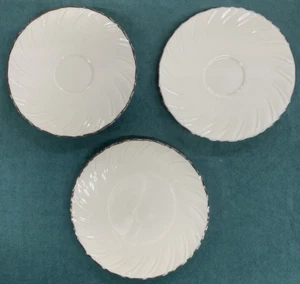 LENOX BONE CHINA WEATHERLY PLATINUM TRIM 2 SAUCERS 1 BREAD AND BUTTER PLATE - Picture 1 of 5