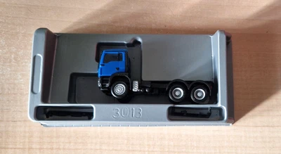 Herpa 158305 MAN TGS M trattore stradale 6x6 neutro blu 1:87 OVP - Immagine 1 di 4