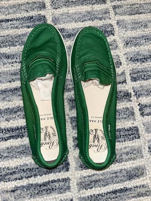 Zapatos sin cordones mocasines para mujer Cole Haan verdes Foto 1 de 4