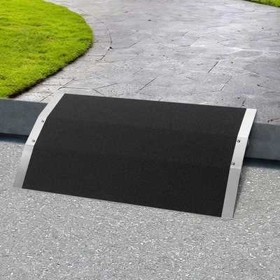 Rampa de cadeira de rodas portátil 2,3 pés capacidade 662 lb rampa antiderrapante de alumínio - Imagem 1 de 4