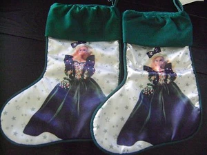NUEVO MUÑECO BARBIE VERDE NAVIDAD SELLO MEDIAS - Imagen 1 de 2