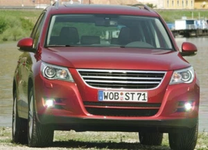 BlingLights Brand Fog Lamps Lights for 2008 2009 2010 2011 Volkswagen VW Tiguan - Picture 1 of 9