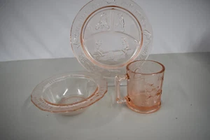 TIARA GLASSWARE CHILD’s Pink MOTHER GOOSE NURSERY RHYME 3 Pc SET Mug Bowl Plate - Picture 1 of 1