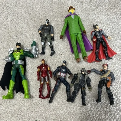 Figuras de acción usadas de Marvel y DC -raras- Thor, Capitán América, Iron Man, Batman Foto 1 de 2