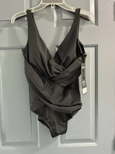 NWT Miraclesuit Illusionist Crossover Allover Slimming One-Piece Swimsuit Black - Picture 1 of 6