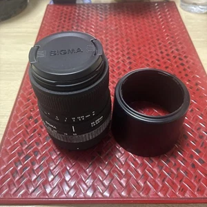 Sigma Zoom Lens 55 200mm for LUMIX - Picture 1 of 1