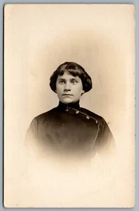 Postcard RPPC c1910s Studio Portrait Photo Of A Lady - Picture 1 of 2