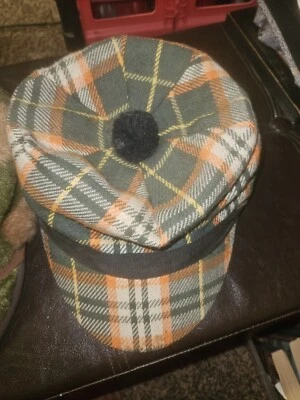 Vintage Hugger Cap  Plaid Fitted 7 1/8 Cap Made In USA - Image 1 of 3