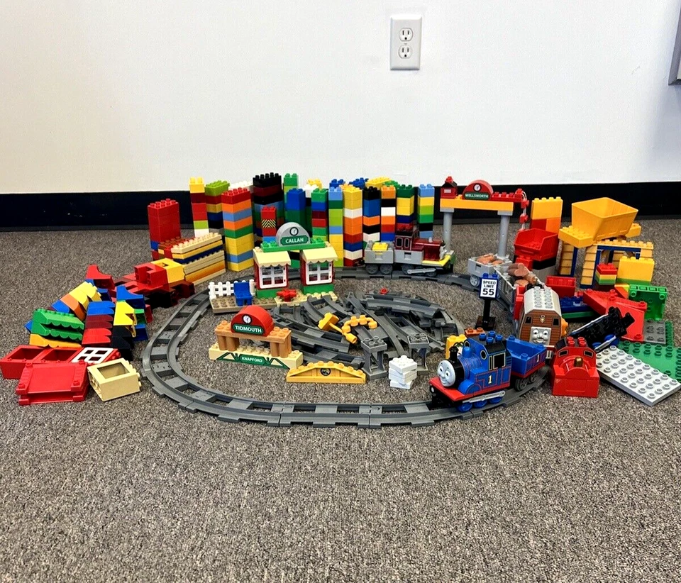 Lego Piezas Dúplex Thomas y Amigos Juego Tren Niño Lote de 434 piezas Foto 1 de 4