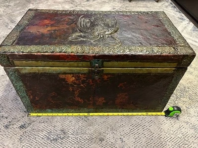 Antique Chinese or Tibetan chest - Image 1 of 4