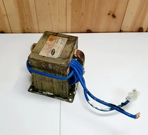 Samsung SHV-E1049A High Voltage Transformer - Picture 1 of 4