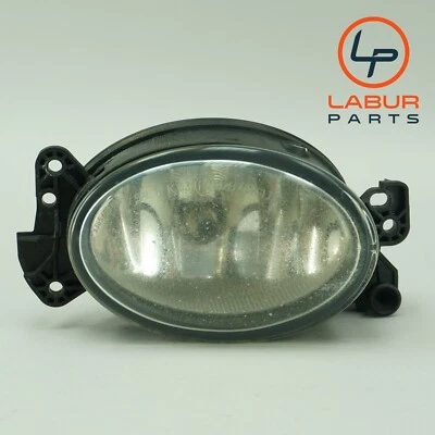 W219 MERCEDES 06-18 C CLK CLS E G GL ML CLASS FRONT RIGHT BUMPER FOG LIGHT B313 - Image 1 of 4