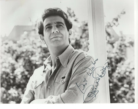 PLACIDO DOMINGO - Signed 10x8 Photograph - MUSIC - SINGER Cover