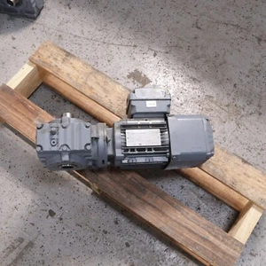 SEW-USOCOME GETRIEBEMOTOR 1730/53 U/MIN SH47 DRN71M4/BE05HR/IS *BESCHÄDIGT* - Bild 1 von 3