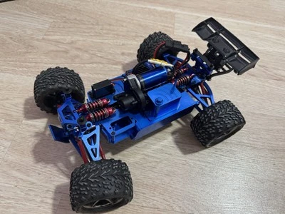 Traxxas E-Revo 1/16 VXL Full Aluminum Full Full Set With Charger  - Image 1 of 4