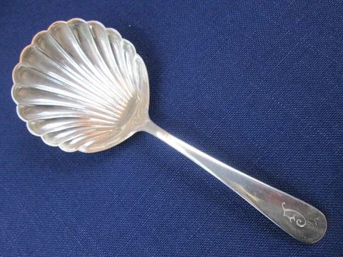 BONBON SERVING SPOON! Vintage KIRK STIEFF Sterling 925 silver OLD MARYLAND PLAIN Cover
