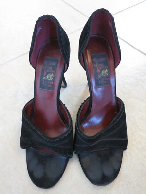 Zapatos de salón Vero Cuoio Carlos FALCHI negros de gamuza punta abierta talla 8B  Foto 1 de 4