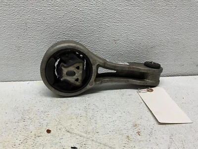 2012-2020 DODGE JOURNEY 2.4L REAR TORQUE STRUT ENGINE MOUNT ASSEMBLY, OEM LOT031 - Image 1 of 4