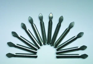 Ersatz Kratzmesserklingen in 12er Box Messer für Kratzbilder Kratzmesser Scraper - Bild 1 von 1