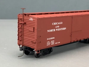 HO Accurail 4602 40’ USRA Dbl Sheath Boxcar C&NW #141268 RTR HO4313 - Picture 1 of 6