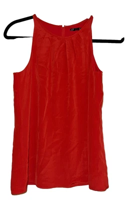 Blusa Theory de seda sem mangas tamanho pequeno vermelha gola alta designer - Imagem 1 de 4