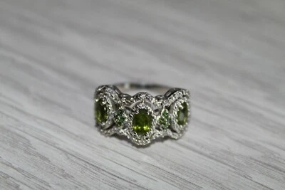 Anillo NYC II Vesuvianita Italiana, Turmalina Verde y Circón Blanco - Talla 7 Foto 1 de 3