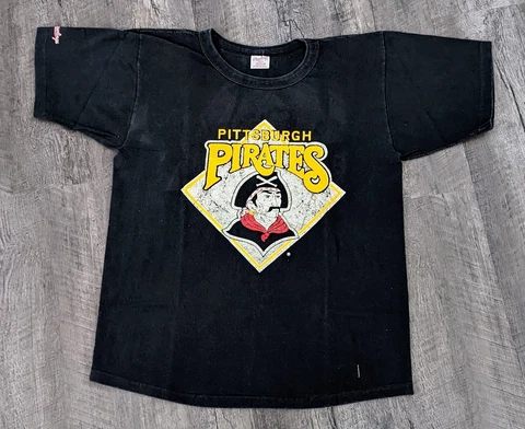 Vintage 1980s Single Stitch Pittsburgh Pirates Rawlings Made In USA Tshirt Sz M Cover