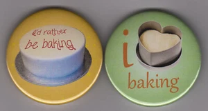 Pair of baking badges - for cake makers and cookery lovers - 2 pin buttons - Picture 1 of 1