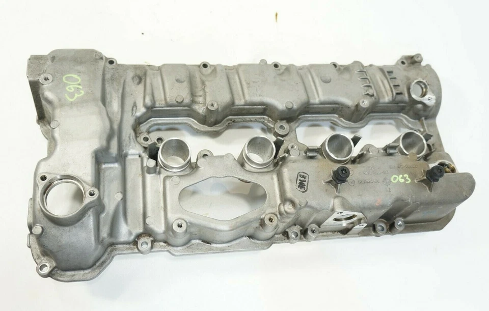 BMW 550I 750I X5 2011-2015 4,4 L V8 N63 pasajero motor válvula cilindro cubierta Foto 1 de 4