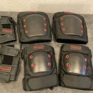 Flybar Protective Safety Gear Set- Multi Sport Safety - Picture 1 of 4