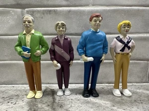 Marvel Education Co. Pretend & Play  Family Set Dollhouse People Grandparents - Picture 1 of 13