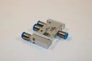 Festo VUWG-L10-M52-M-M5 Druckluftventil - Bild 1 von 2