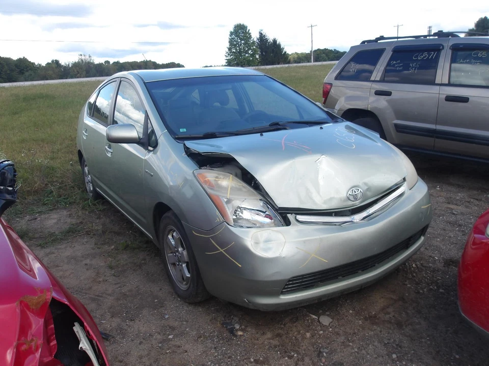 Puerta delantera izquierda vidrio usado se adapta a: Toyota Prius 2006 delantero izquierdo grado A Foto 1 de 4