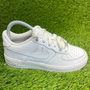 Nike Air Force 1 LE Boys Size 4Y White Athletic Lifestyle Leather Shoes Sneakers - Picture 1 of 10