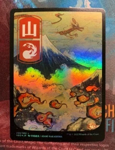 Gebirge / Mountain Full Art Land FOIL - Kamigawa: Neon Dynasty NEO 299 - NM EN - Bild 1 von 1