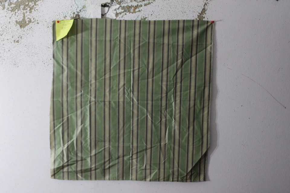 Brunschwig & Fils, Raya Tudor, 100% Seda, 24" W X 24" Largo, Color Salvia Foto 1 de 1