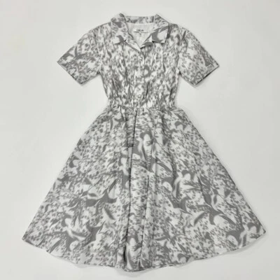 Vestido CHRISTIAN DIOR Infantil Logotipo Manga Curta Branco Cinza Tamanho 10 - Imagem 1 de 4