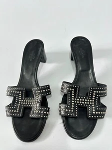 Hermes Black Leather Studded Oasis Block Heel Sandals Size 39 EU/ 9 US/ 6 UK - Picture 1 of 9