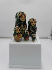 Vintage Russian Matryoshka 5 Nesting Dolls Hand Painted Signed (9pcs) Green Flor - Picture 1 of 11