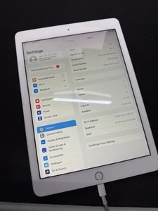 Apple iPad 2017 9.7" WiFi 32GB A1822 - Silver - Picture 1 of 3