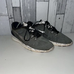 Nike Free 5.0 TR Fit 5 grigio bianco Regno Unito donna taglia 9,5 - Foto 1 di 7