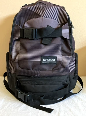 Dakine Daytripper 30L Mochila Laptop Senderismo Viaje Bolsillos con Cremallera Camping Foto 1 de 4