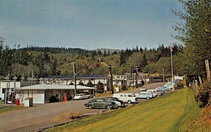 Estación de la Fuerza Aérea de los Estados Unidos Coches de Colección Escena Callejera Naselle, WA Tarjeta Postal De Colección Años 60 - Imagen 1 de 2