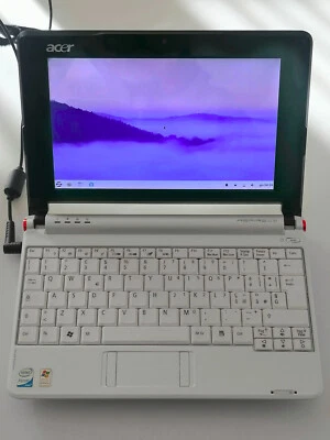 Acer AspireOne ZG5 Intel Atom CPU N270 1.6GHz Ram 1.50GB Hdd 120GB Linux ZorinOS - Immagine 1 di 4