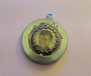 1960's JFK RFK 1.5" Spinner Charm VG/FN John F Kennedy - Robert - Picture 1 of 2