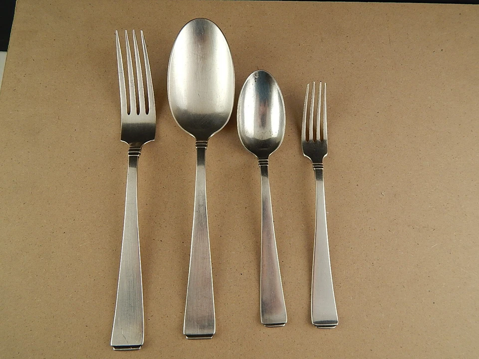 ART DECO ANTICO SERVIZIO 20 POSATE ARGENTATE PRIMO 900 BAGNO ARGENTO - Immagine 1 di 4