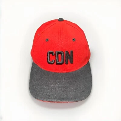 Gorra CDN, roja y negra•6 paneles•ajuste trasero•usado en excelente estado vintage años 90’s/Y2K bandera bordada 🇨🇦 Foto 1 de 4