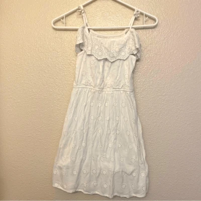 H&M Maxi Vestido Blanco Volantes Fuera del Hombro Encaje Ojales Niñas 5/6 (Funciona Grande) Foto 1 de 4