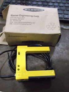 NIB BANNER SLM50B6 74977 RUGGED METAL SLOT SENSOR (WL39-2) - Picture 1 of 6